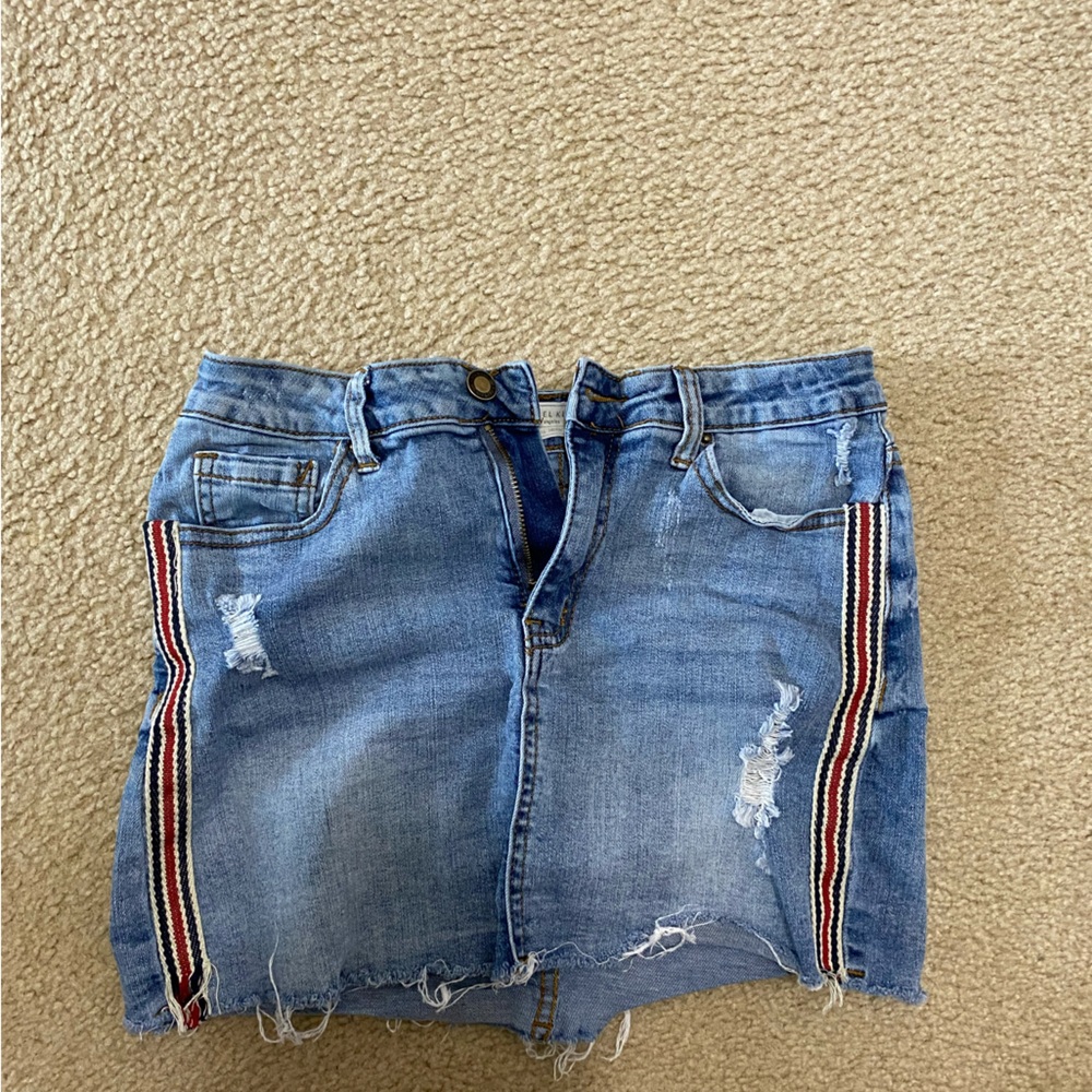 Mini skirt size medium